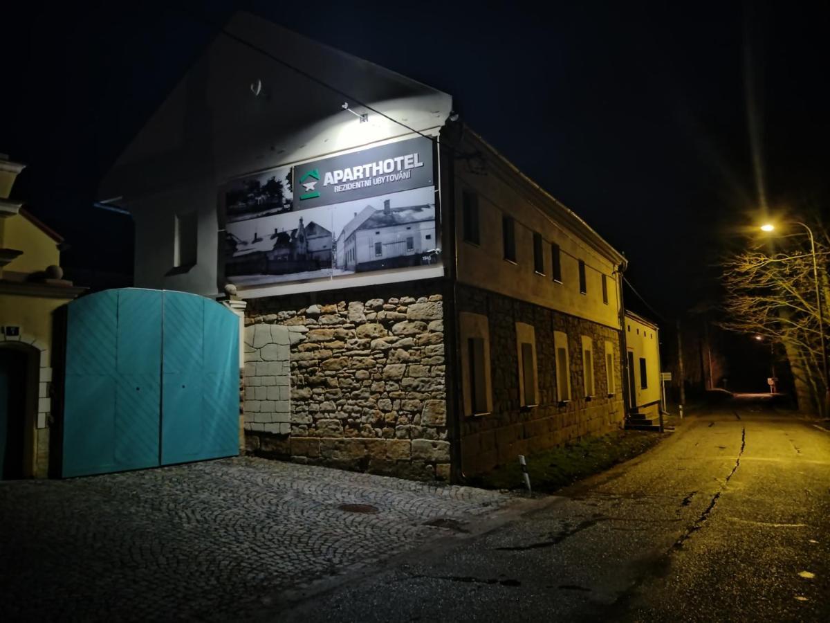 Aparthotel Brokes Lanškroun Eksteriør billede